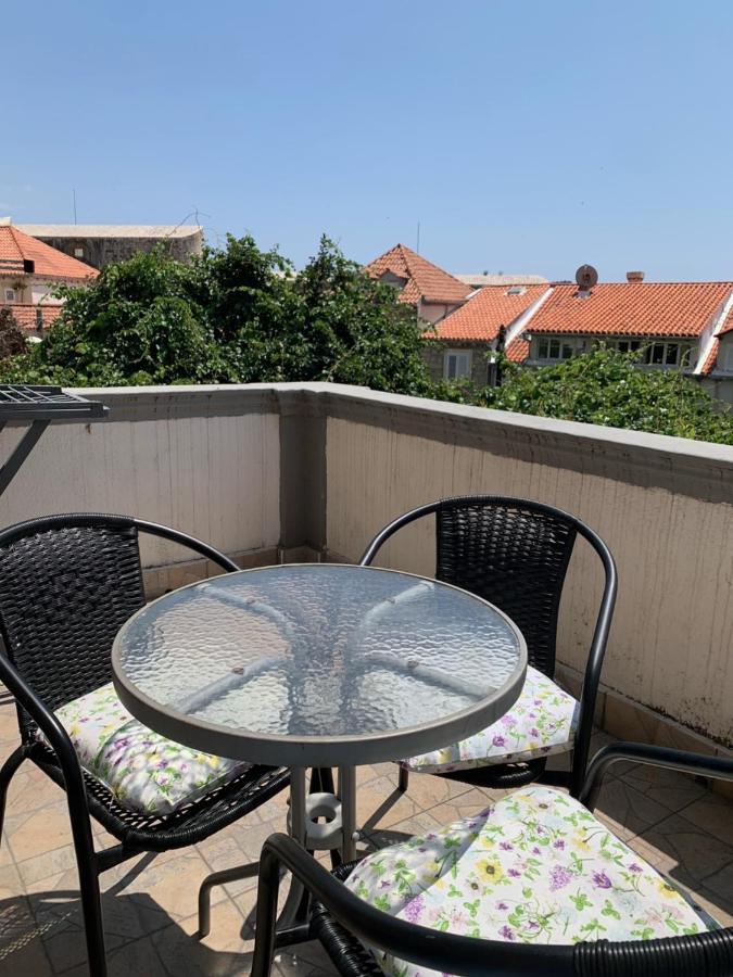 Apartman Lucic C Dubrovnik Bagian luar foto